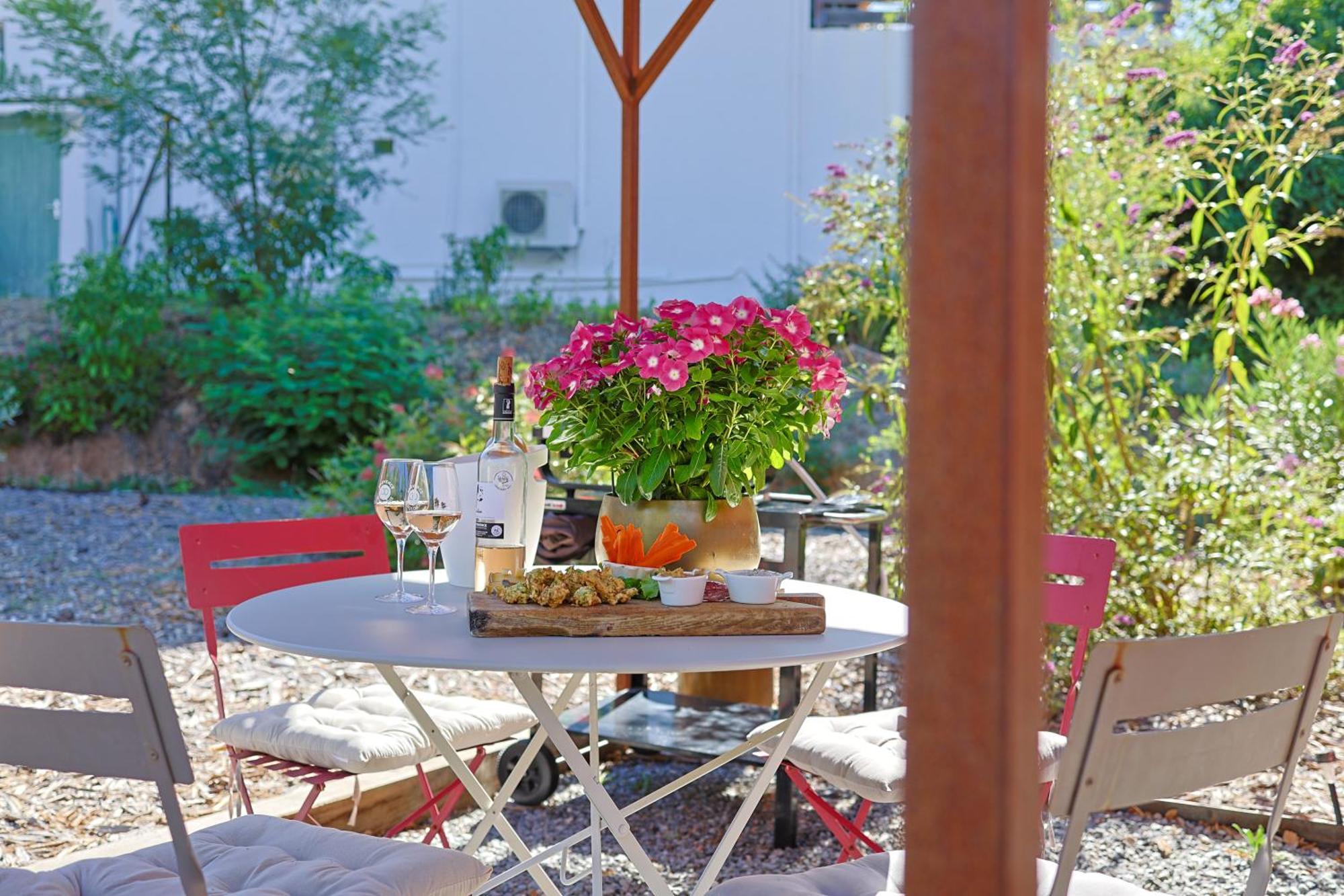 Camping Roulotte Au Coeur Des Vignes,