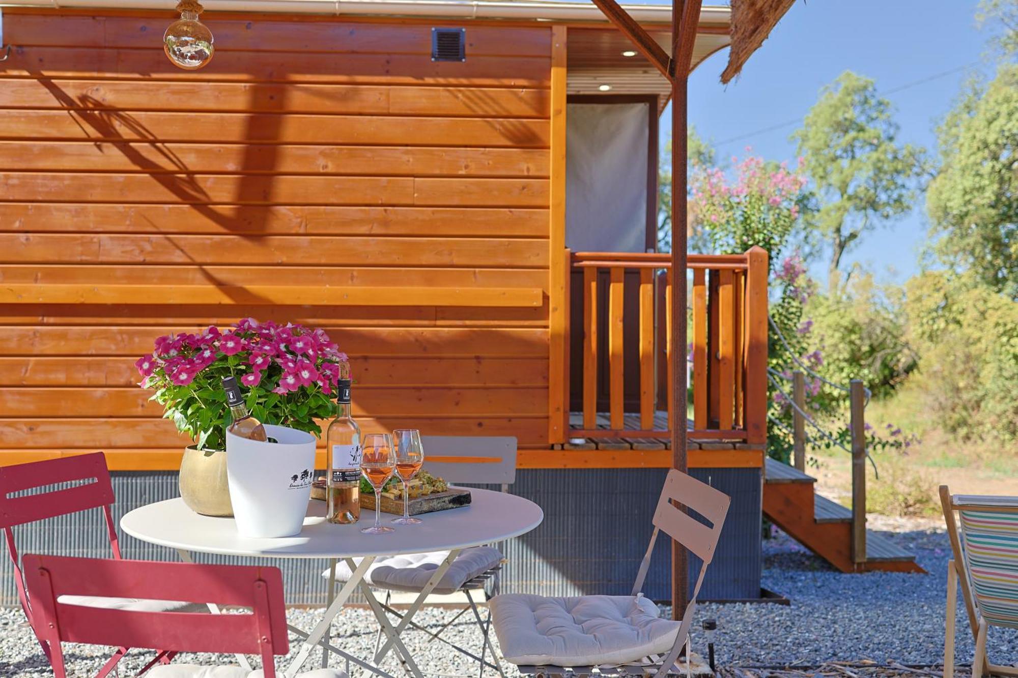 Roulotte Au Coeur Des Vignes, Camping Hyères